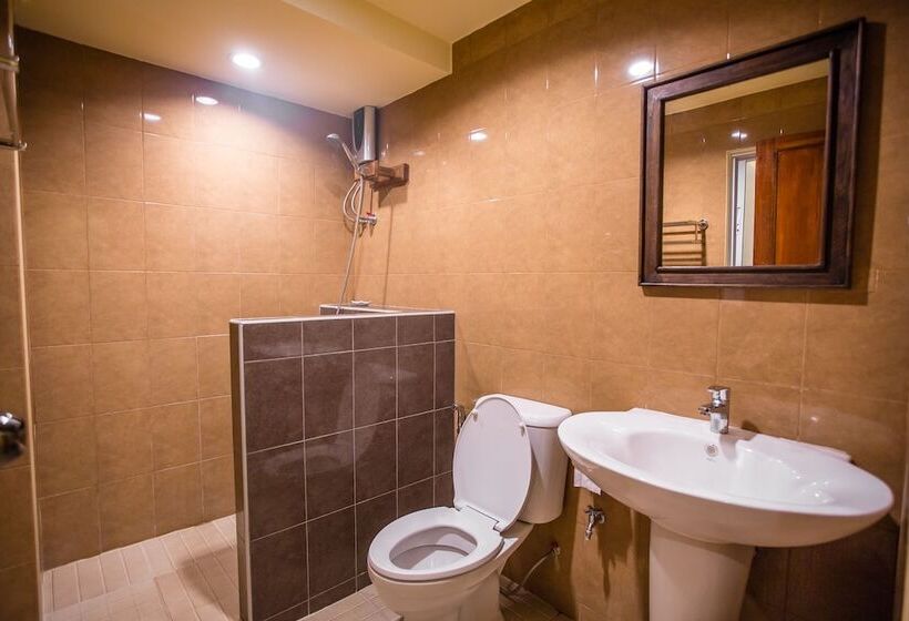 Prince Hotel Chiang Mai