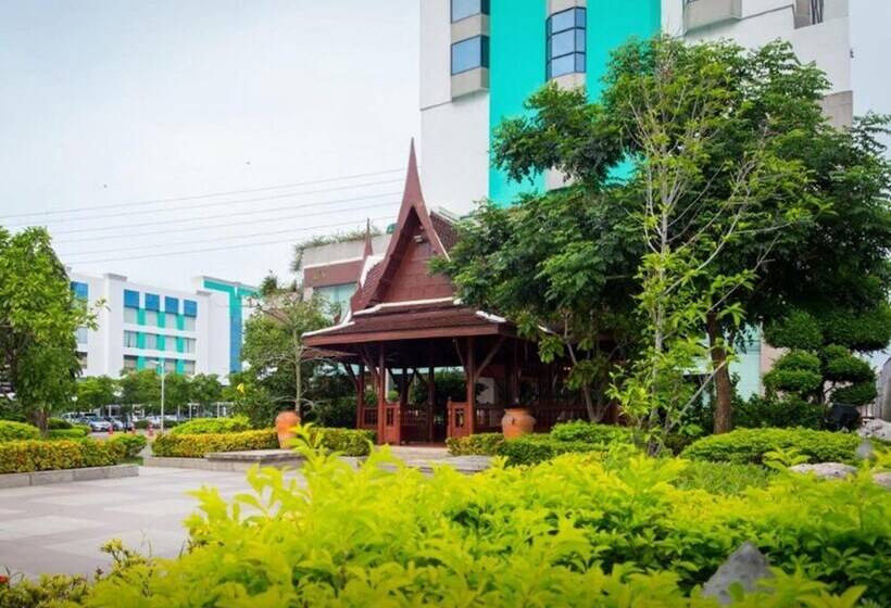 Hotell Ramada By Wyndham Bangkok Chaophya Park