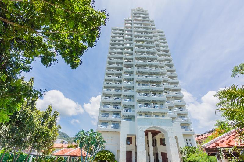 هتل Waterfront Suites Phuket By Centara
