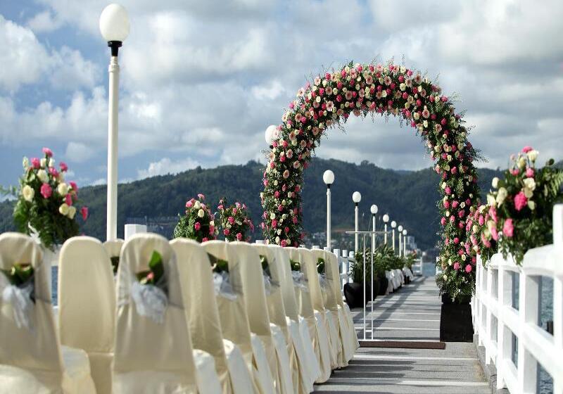 استراحتگاه Amari Phuket