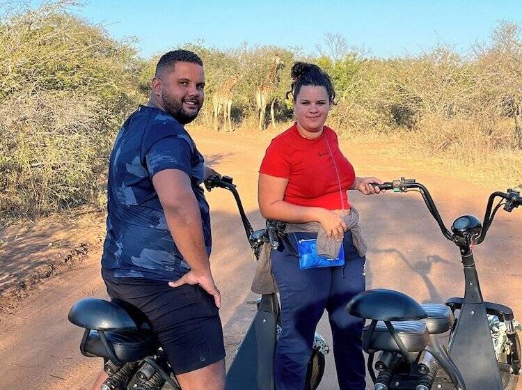 فندق Lindiwe Safari Lodge