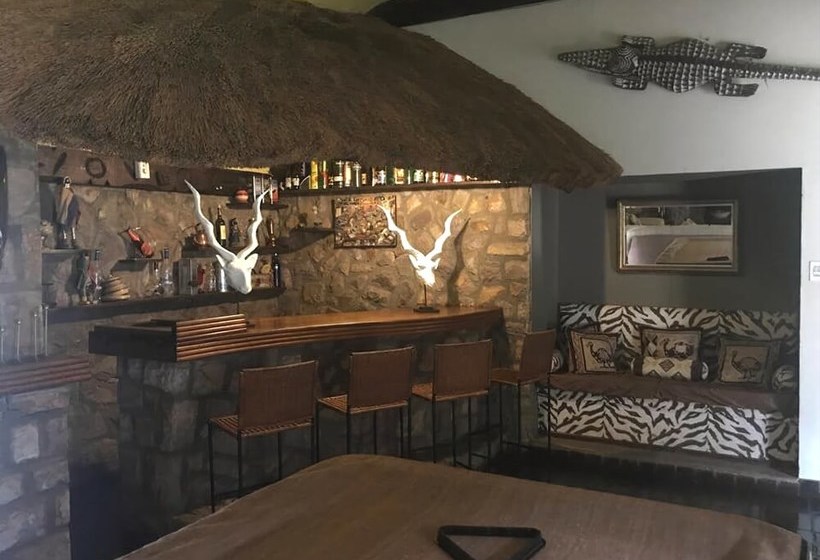 Отель Phezulu Safari Lodge