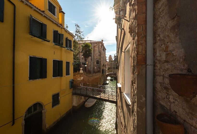 پانسیون Liassidi Arco