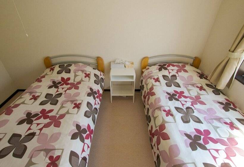 ペンション Uzushio Guest House