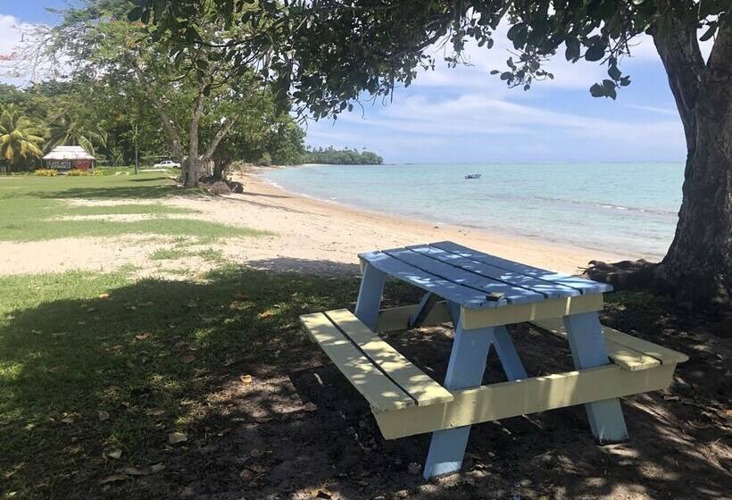 پانسیون Vaiula Beach Fales