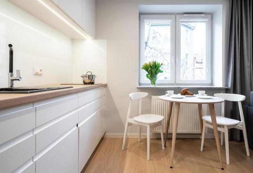 Q19 Apartments Rynek