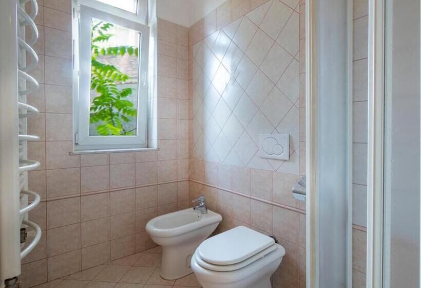 הוסטל Guesthouse Centar 2