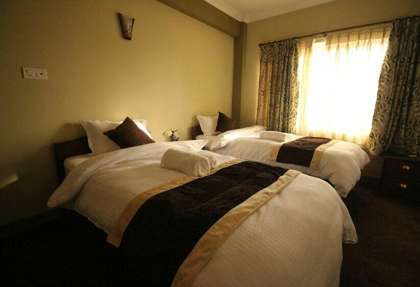 تختخواب و صبحانه Himalayan Sherpa Inn