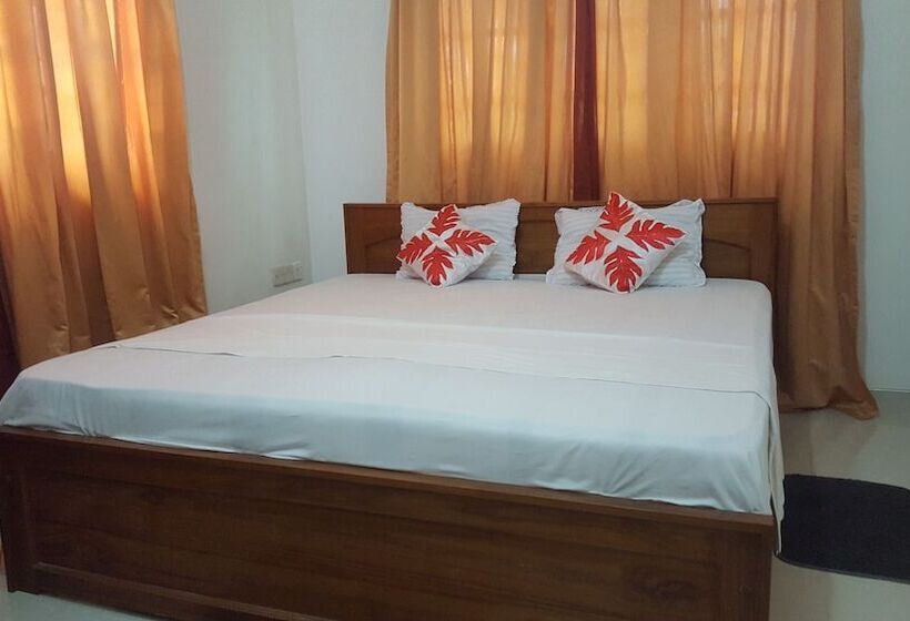 住宿加早餐  Kavindi Villa Aluthgama