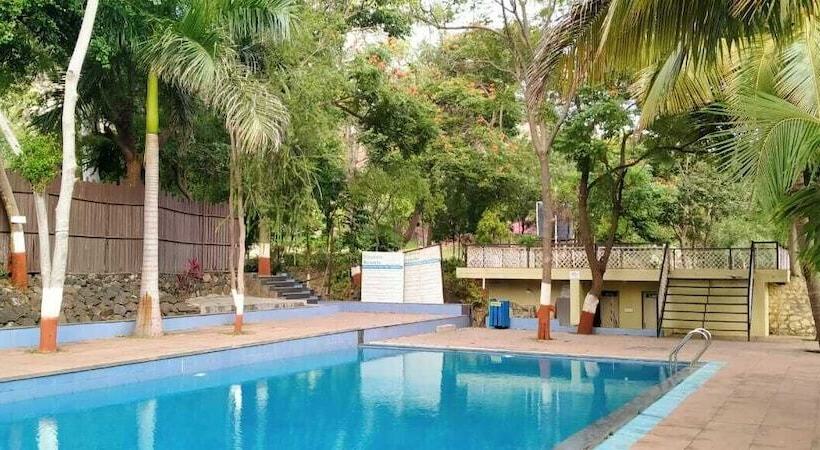 هتل Hiranya Resorts