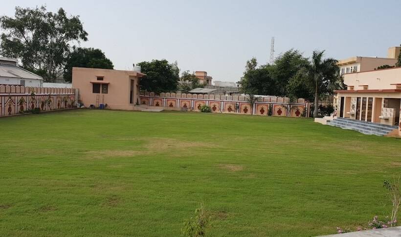 فندق Ishwar Nain