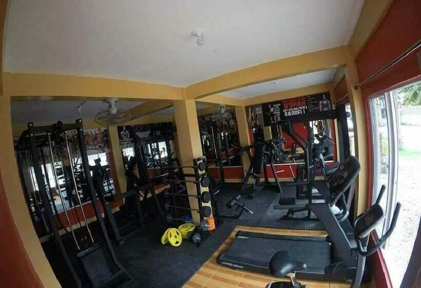 فندق Jelly's Haven Resort