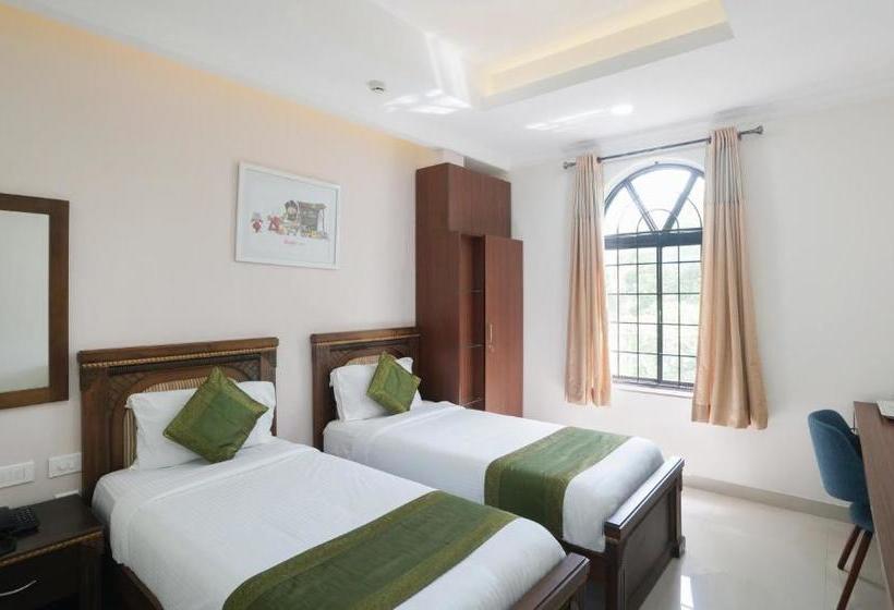 هتل Treebo Trend Madras Inn