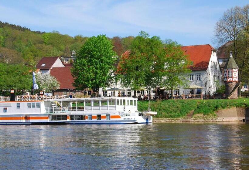 هتل Zum Weserdampfschiff