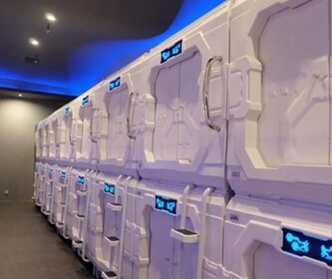هاستل Digital Airport