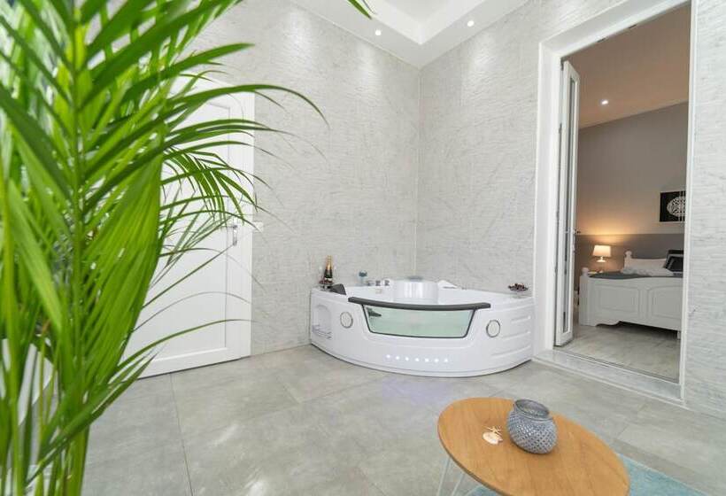 تختخواب و صبحانه Casa Solmes Rooms