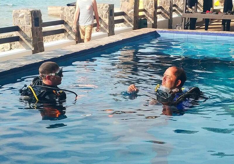 Отель Blue Ribbon Dive Resort