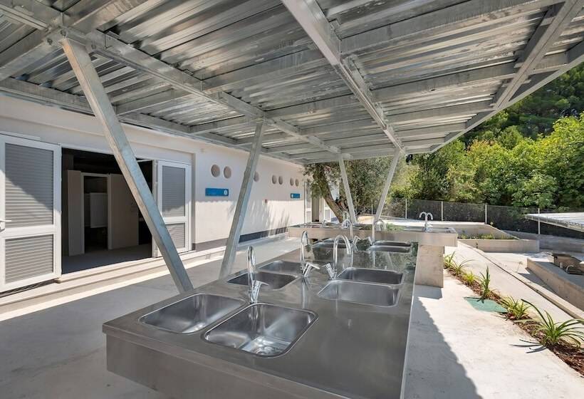 هتل Medora Orbis Mobile Homes & Glamping