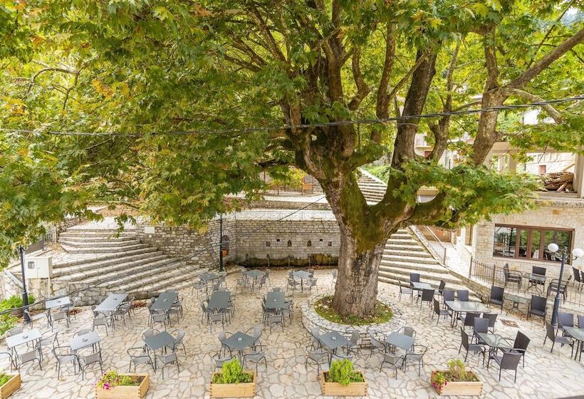 פנסיון Helidona