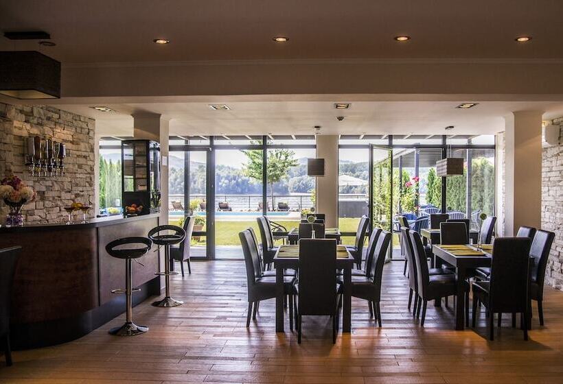 پانسیون Guest House Panorama Aqualux With Free Parking