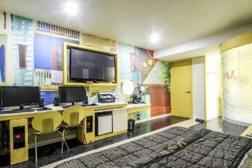 V3 Motel
