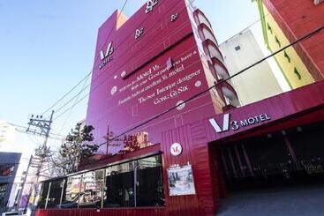 V3 Motel