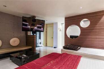 V3 Motel