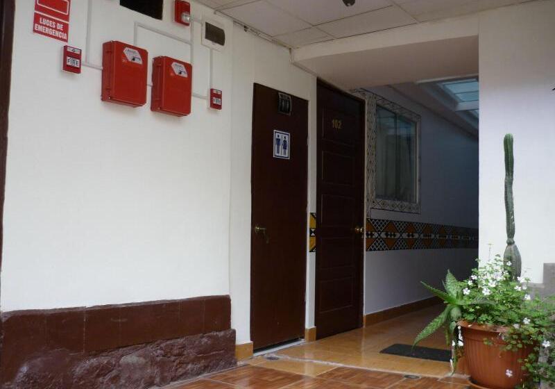 هاستل Casa Inn Hostal