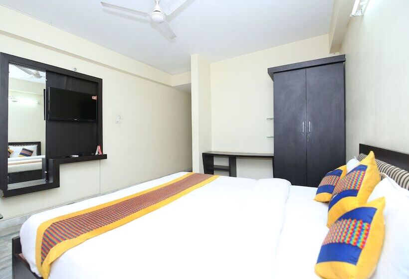 Oyo 8170 Hotel Datt Residency