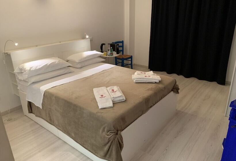 پانسیون Tiburtina Suites, Roma