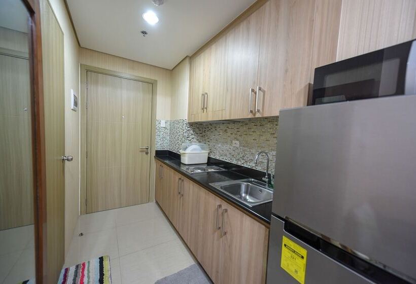 Usp Suites At Shore Residences