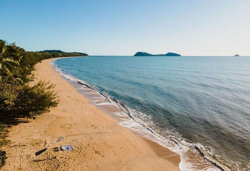 Villa Beach Palm Cove