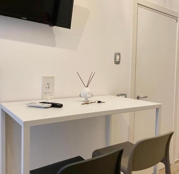 تختخواب و صبحانه Altrelli Rooms