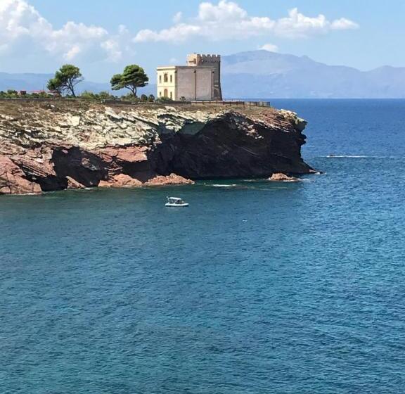تختخواب و صبحانه Le Tre Rose