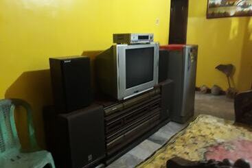 پانسیون Jack & Claud Bed & Breakfast Guest House