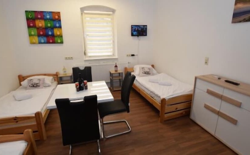 Monteurzimmer Kircheim Unter Teck   Hostel