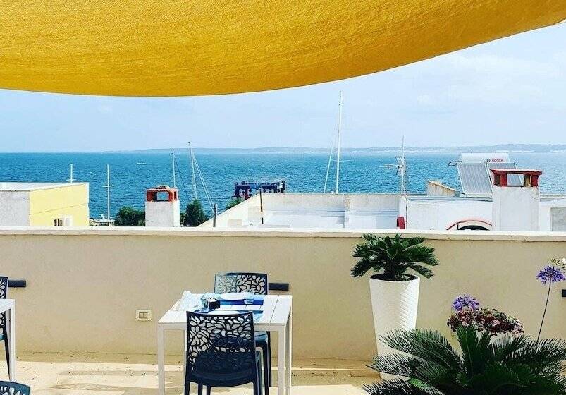 تختخواب و صبحانه Dei Del Mare Extra Luxury