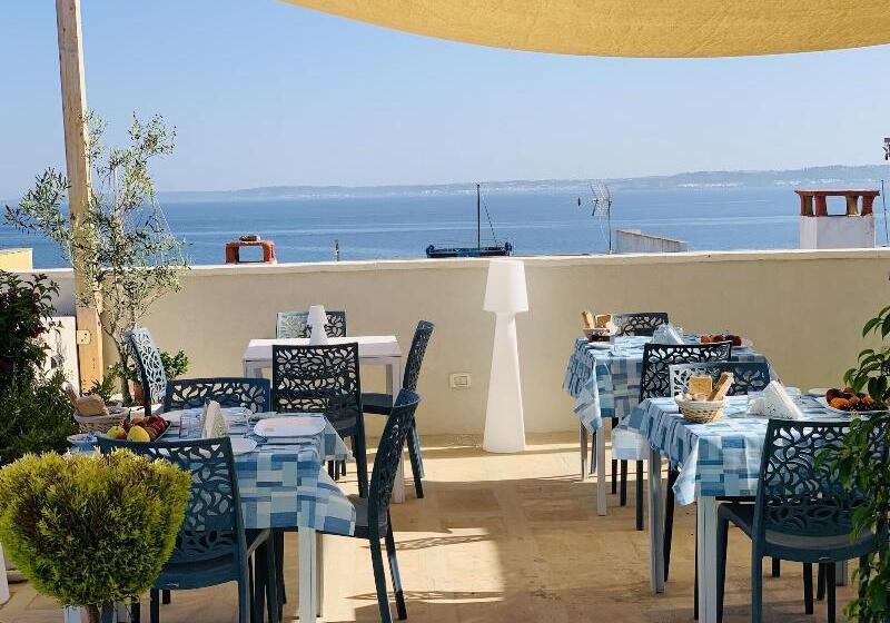 تختخواب و صبحانه Dei Del Mare Extra Luxury