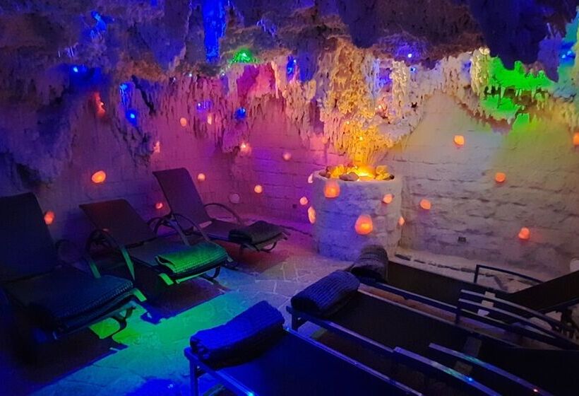 هتل Malachit Karpacz Spa