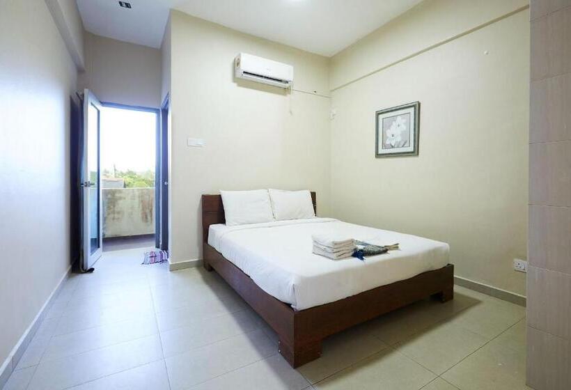 هتل Mawar Villa