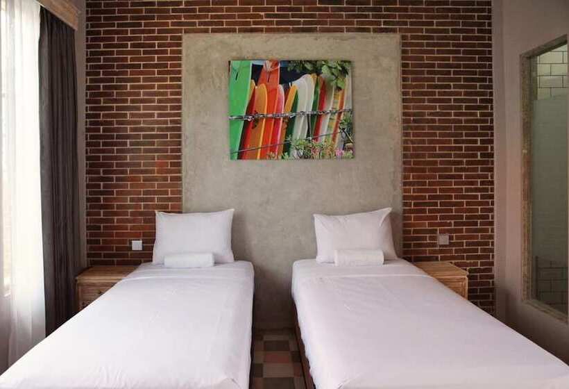 Mojosurf Camp Canggu   Hostel
