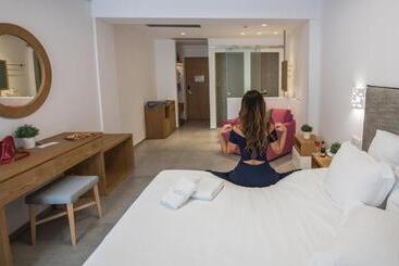 Natura Luxury Boutique Hotel Skopelos