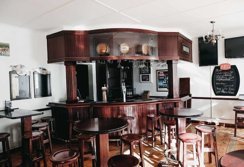 Пансион Karoo Country Inn