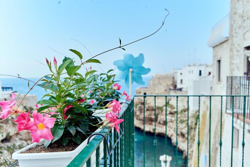 پانسیون Posea Polignano Sea Suites