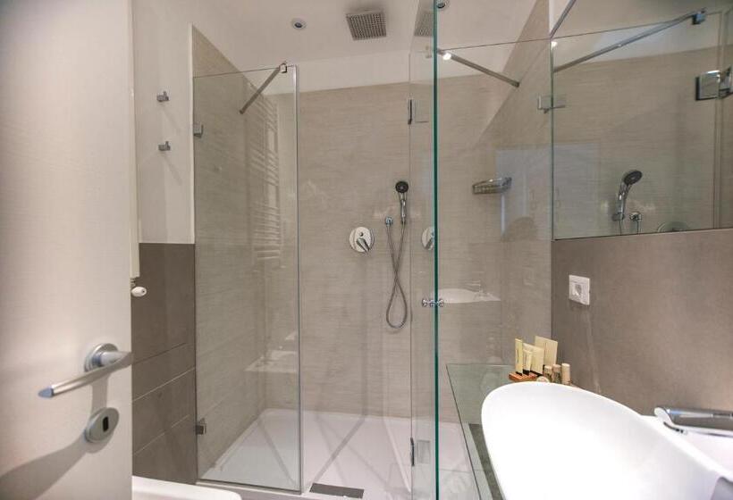 Suite Quaroni