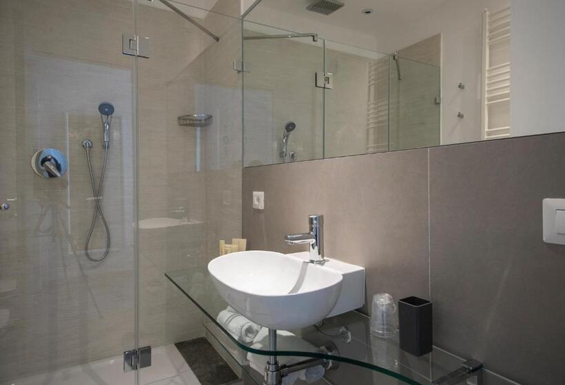 Suite Quaroni