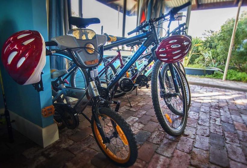 Coorong Cabins  Pelican Cabin