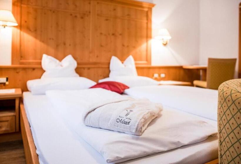 Garni Hotel Mezdi