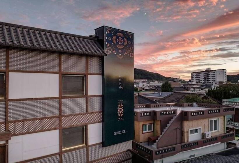 هتل Arrive Jeonju Sihwayeonpung
