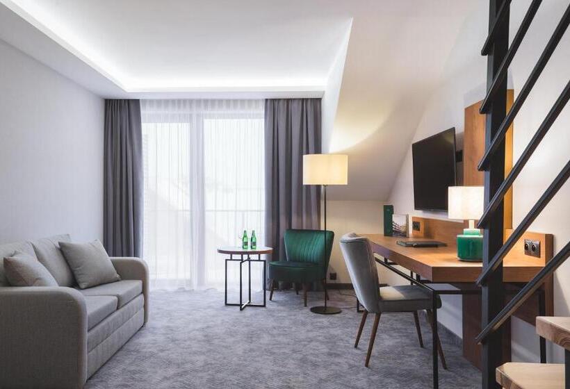 هتل Green Mountain 5